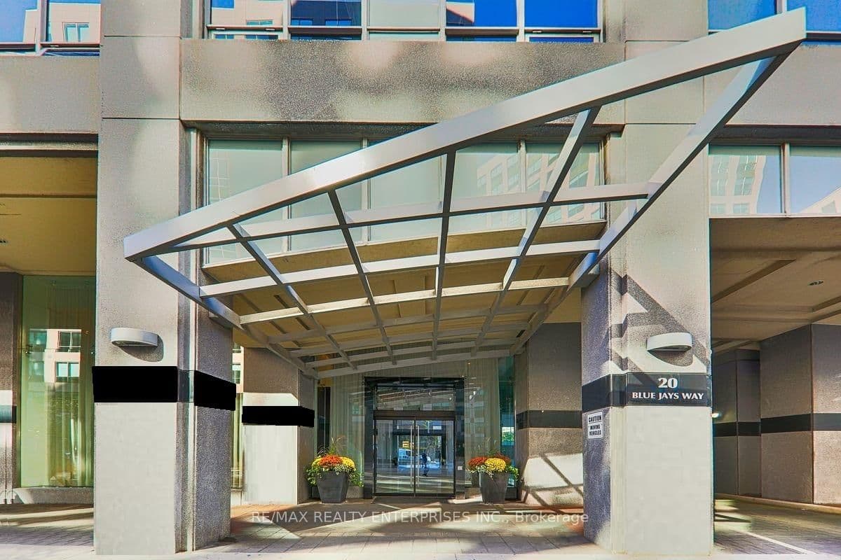 20 Blue Jays Way, Unit 1109 thumbnail 4