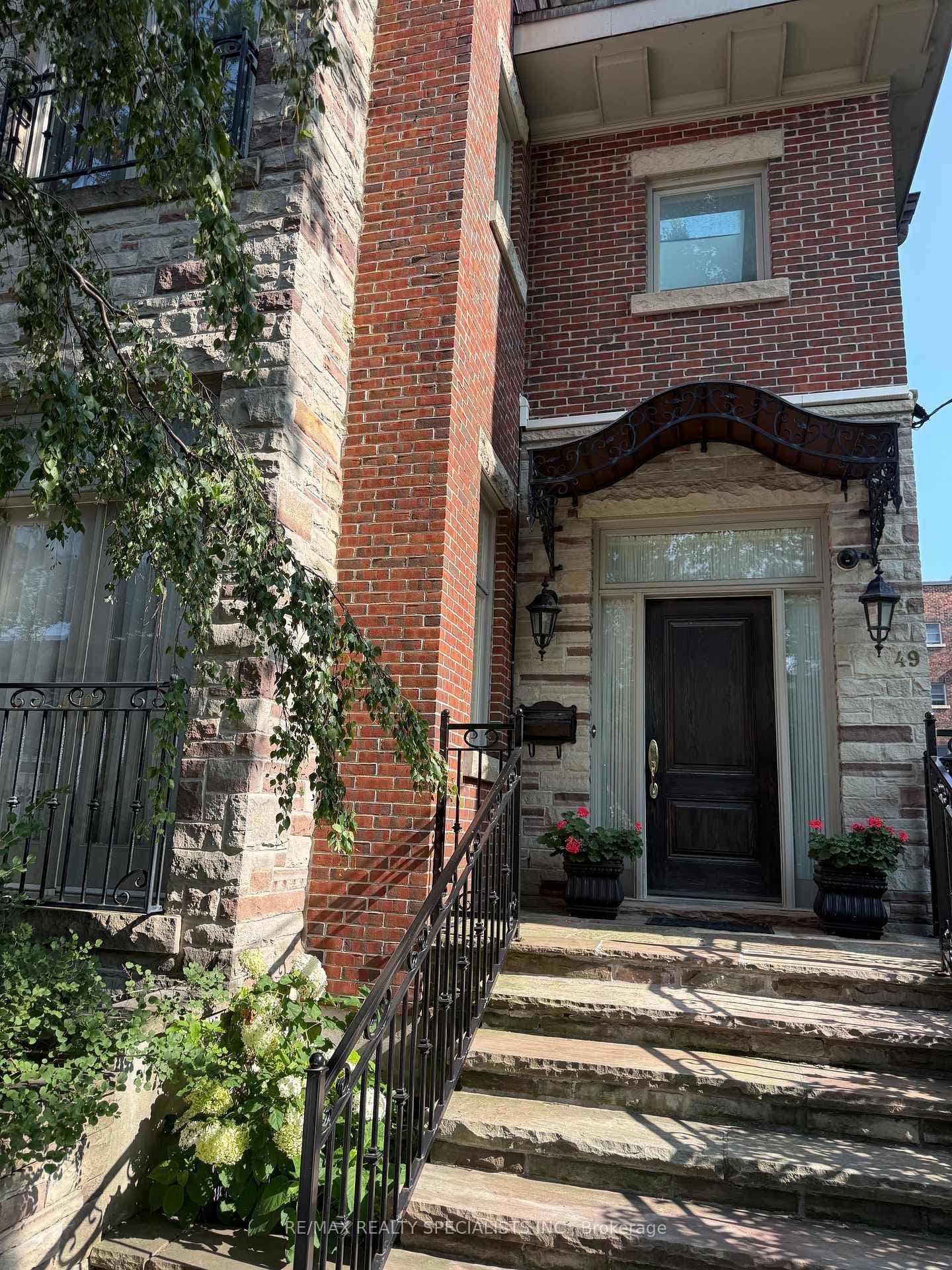 49 MONTCLAIR Avenue - Image 1