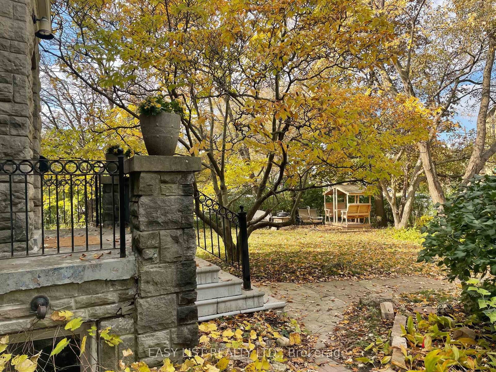 205 Ridley Boulevard thumbnail 10