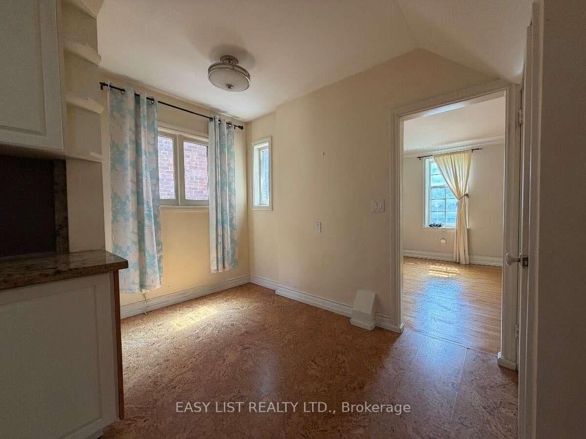 205 Ridley Boulevard thumbnail 24