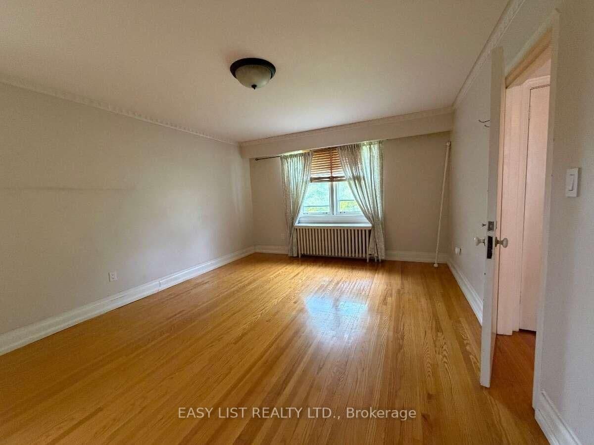 205 Ridley Boulevard thumbnail 37