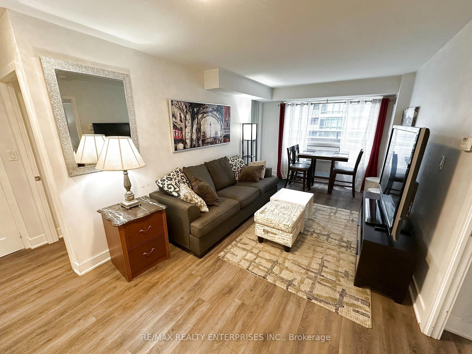 20 Blue Jays Way, Unit 517 - Image 1