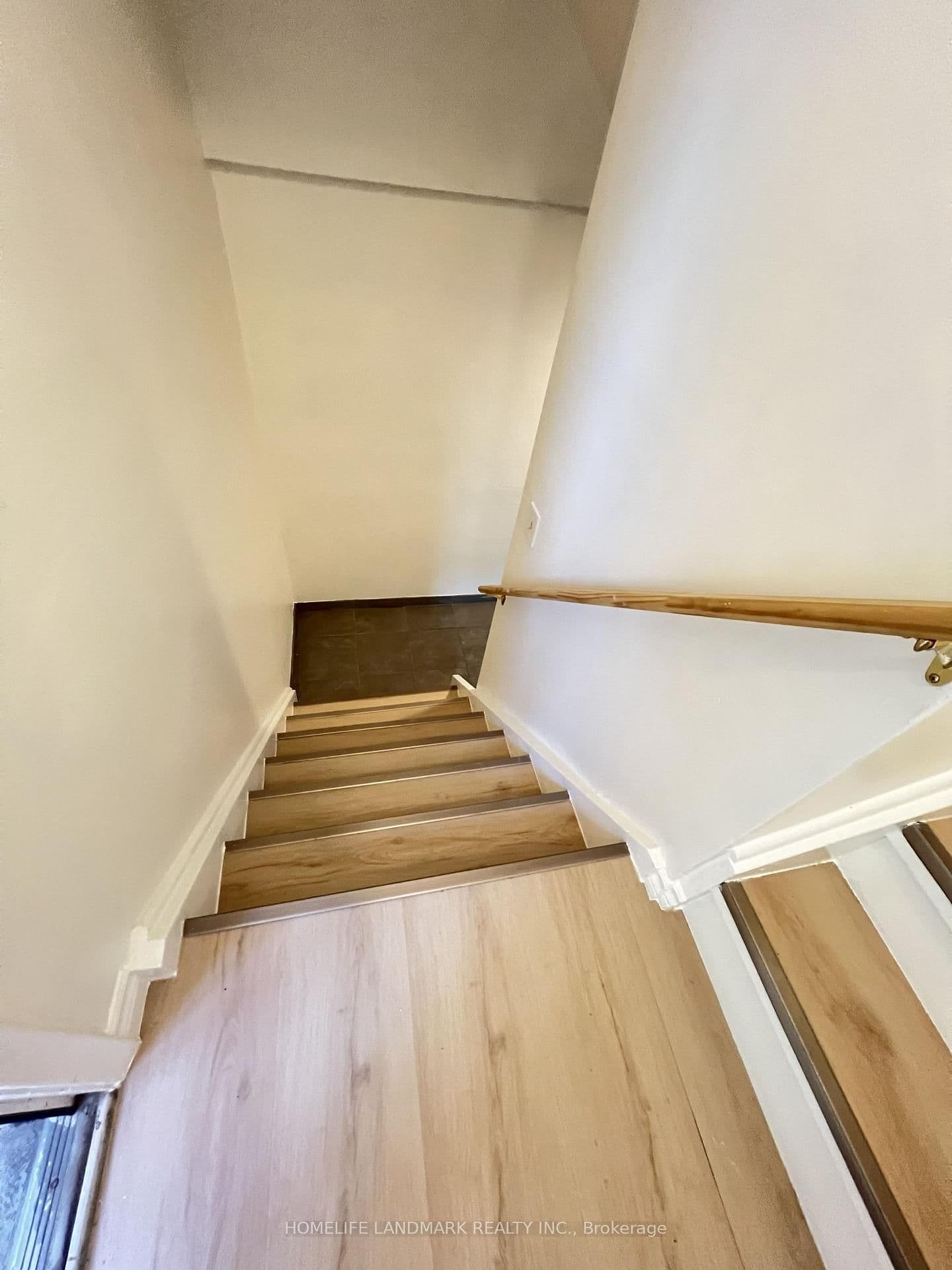 27 Tillplain Road thumbnail 30