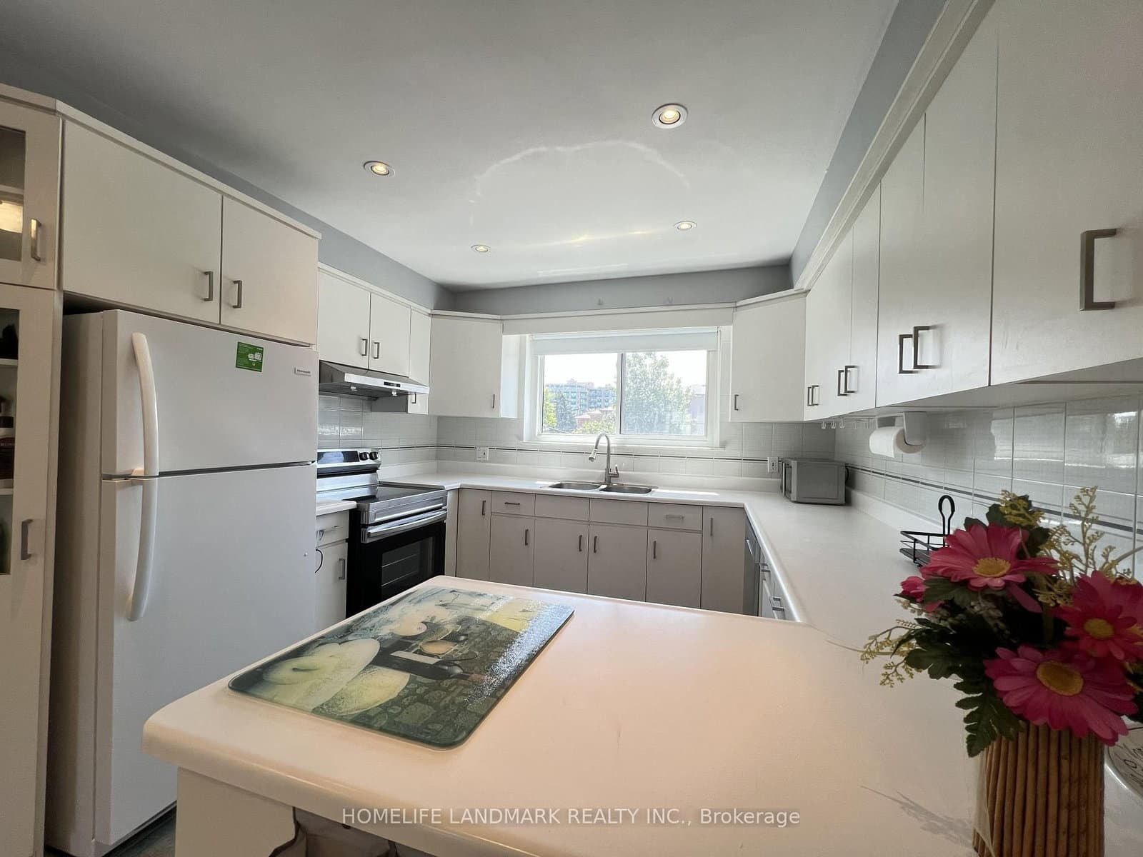 27 Tillplain Road thumbnail 8