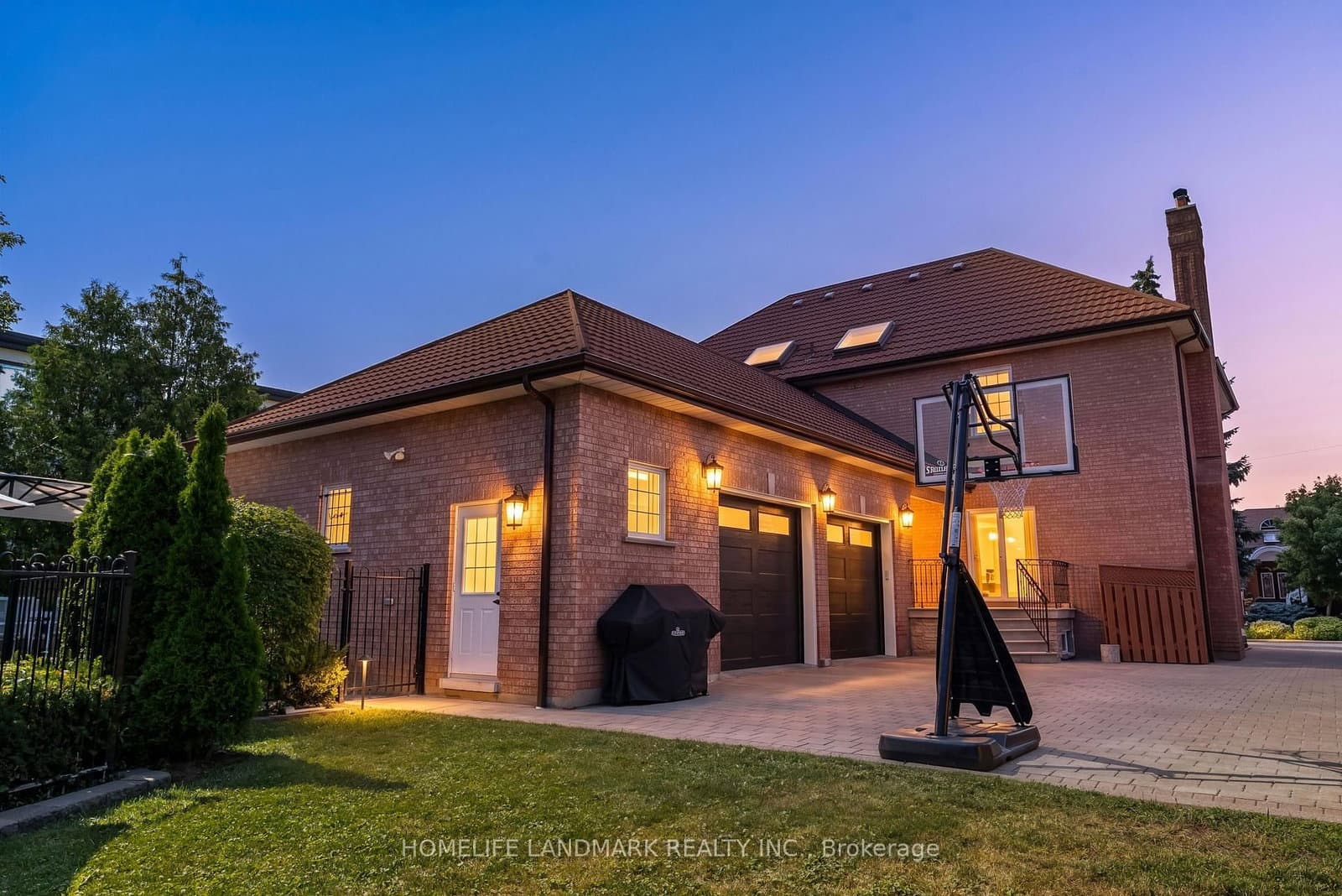 193 Codsell Avenue thumbnail 2