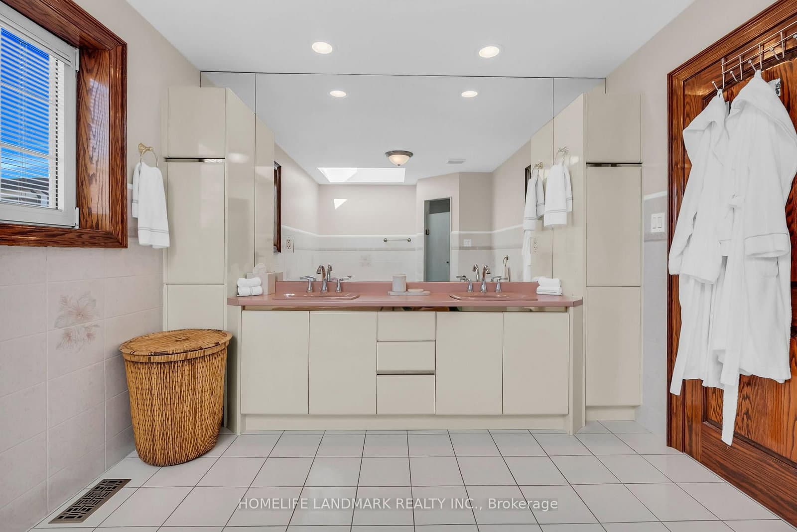 193 Codsell Avenue thumbnail 31
