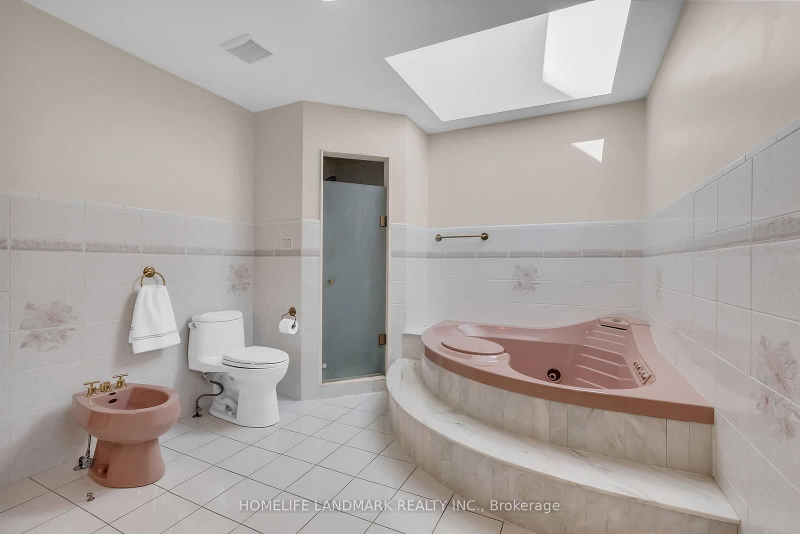 193 Codsell Avenue thumbnail 32