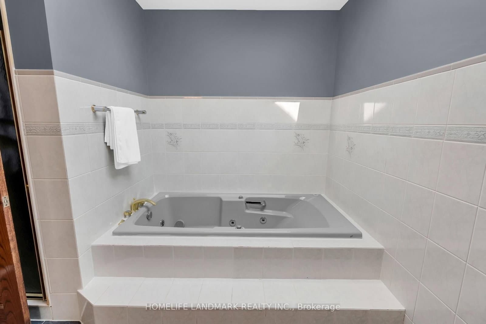 193 Codsell Avenue thumbnail 35