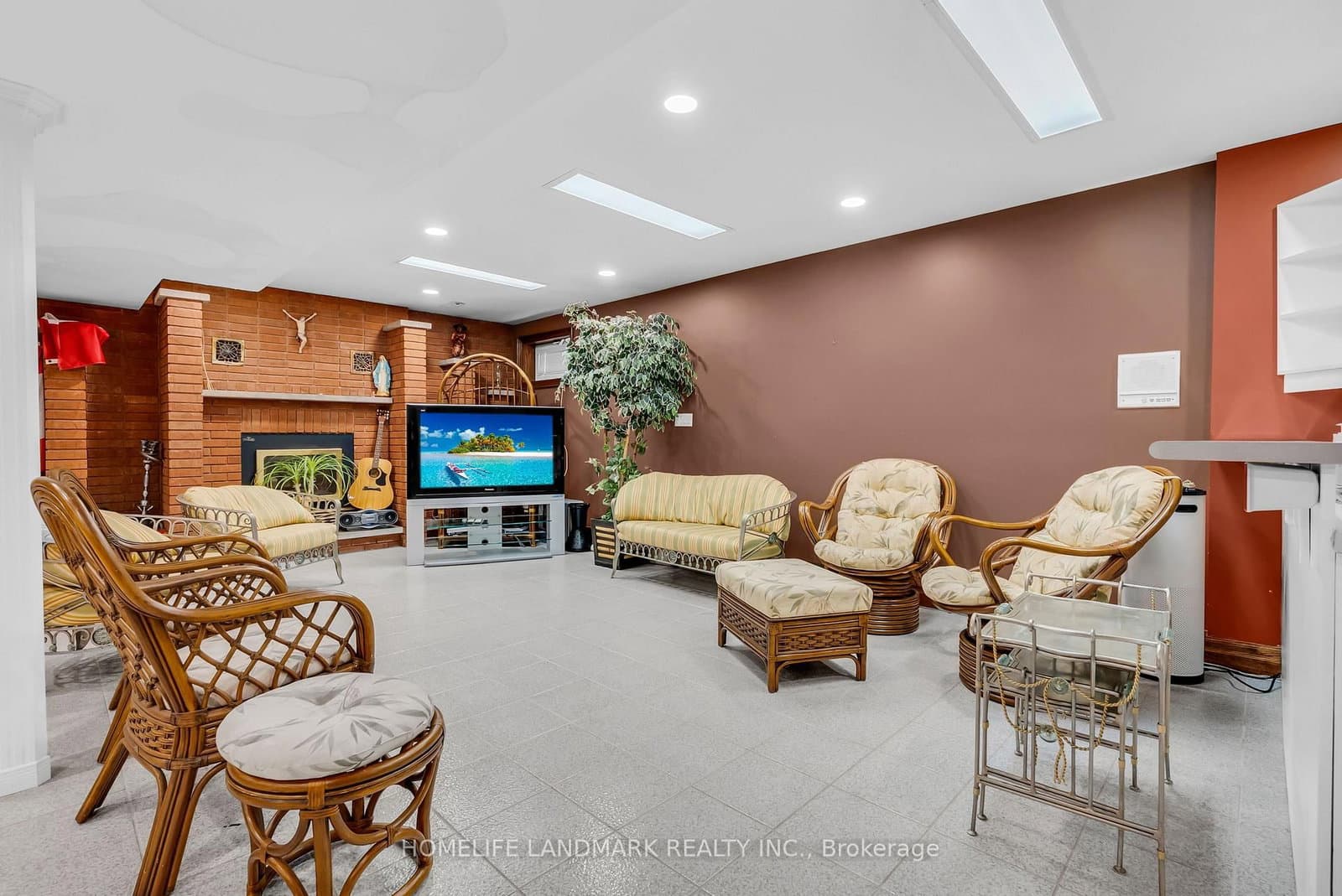 193 Codsell Avenue thumbnail 43