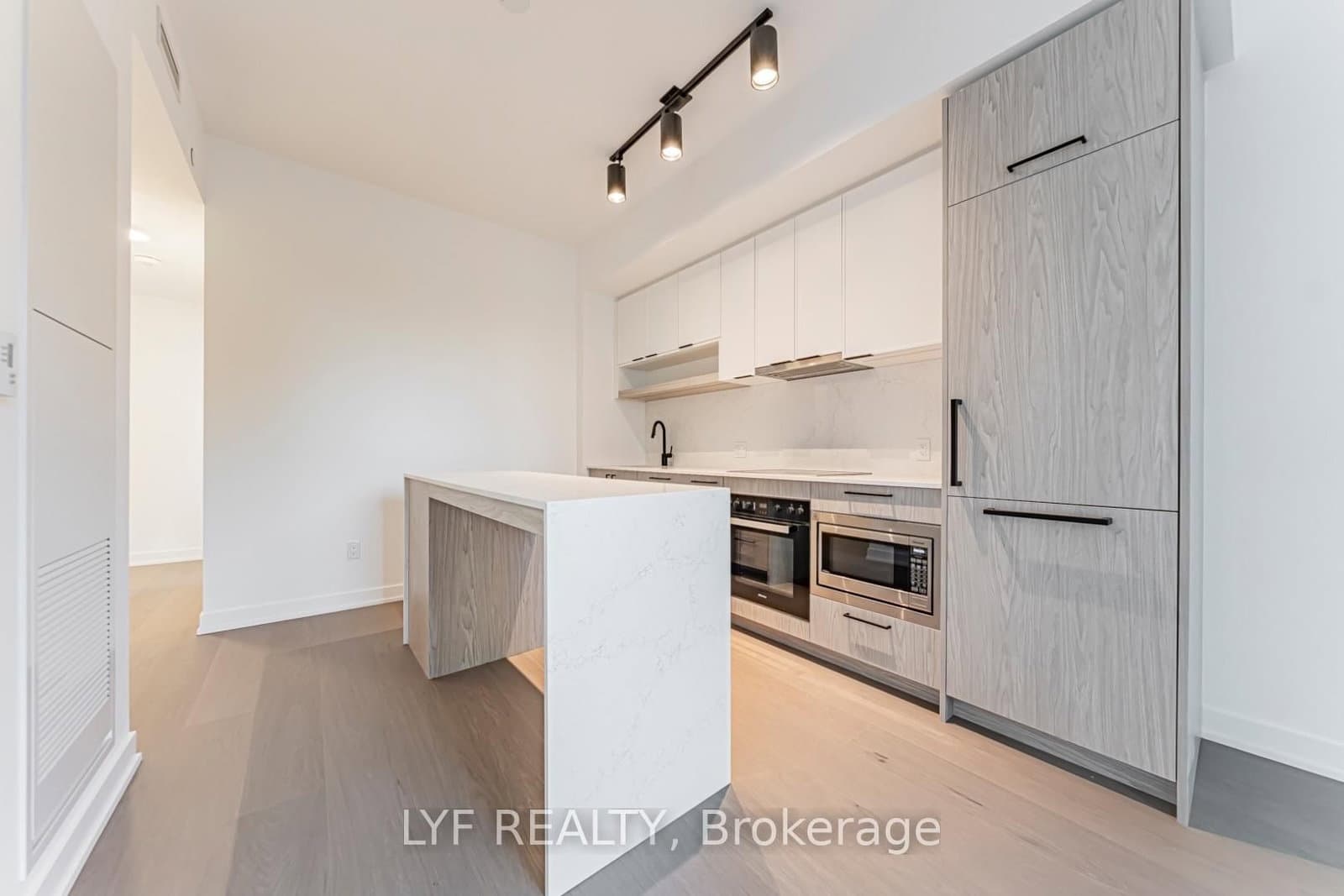 91 Montclair Avenue, Unit 826 thumbnail 6