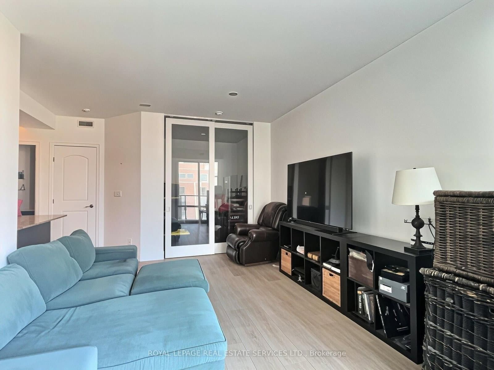 1 Bedford Road, Unit 701 thumbnail 3