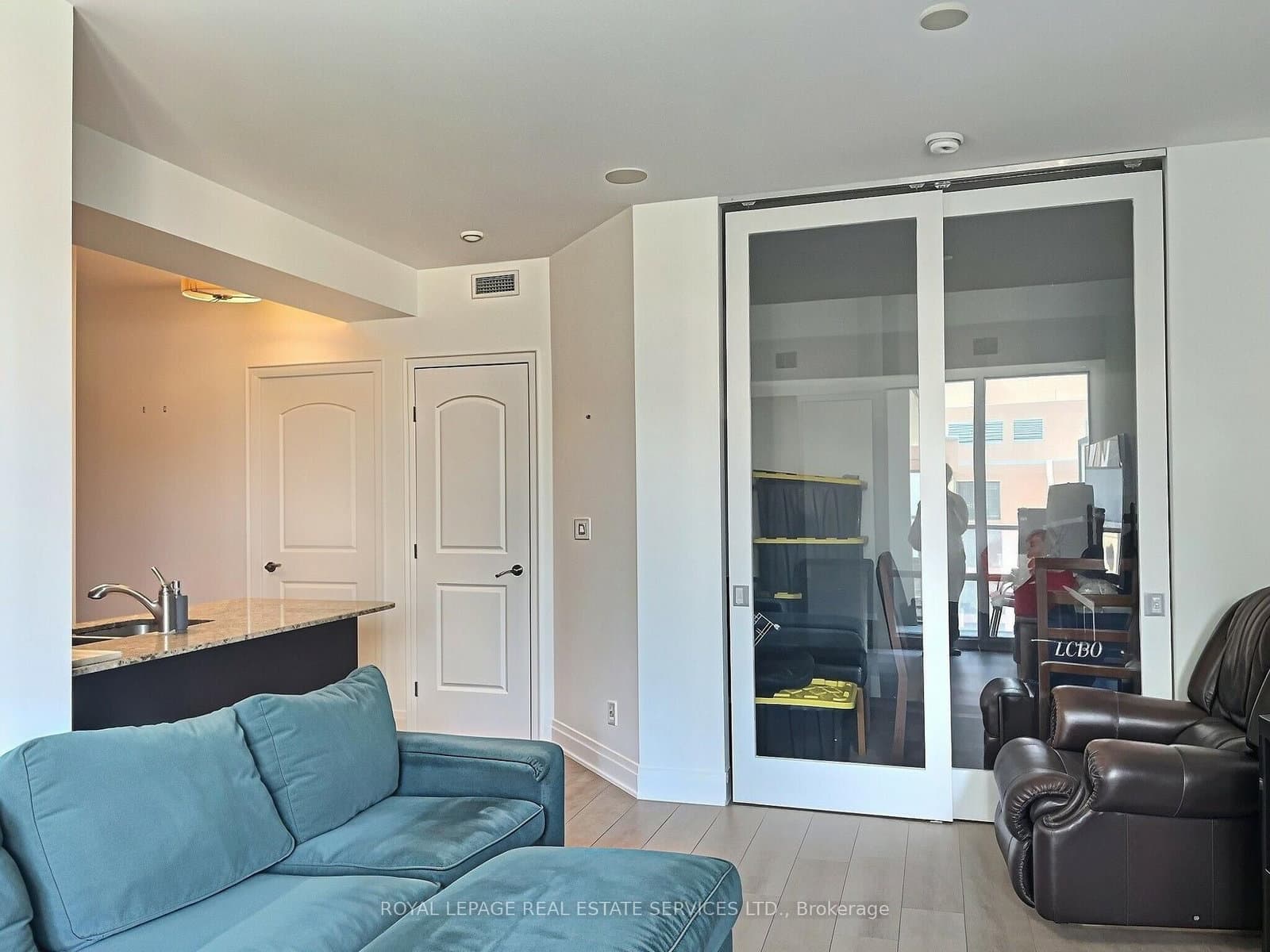 1 Bedford Road, Unit 701 thumbnail 4