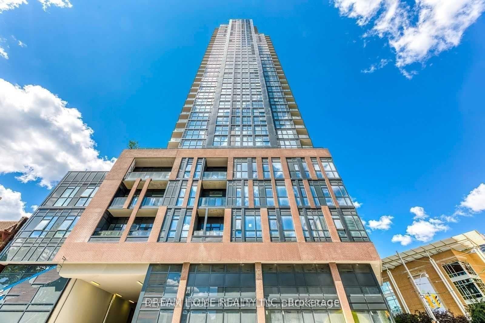 159 Wellesley Street E, Unit 608 - Image 1