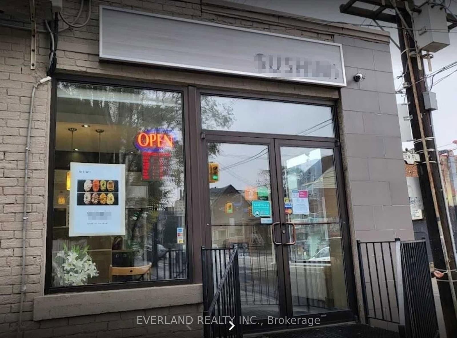217 Bathurst Street thumbnail 3