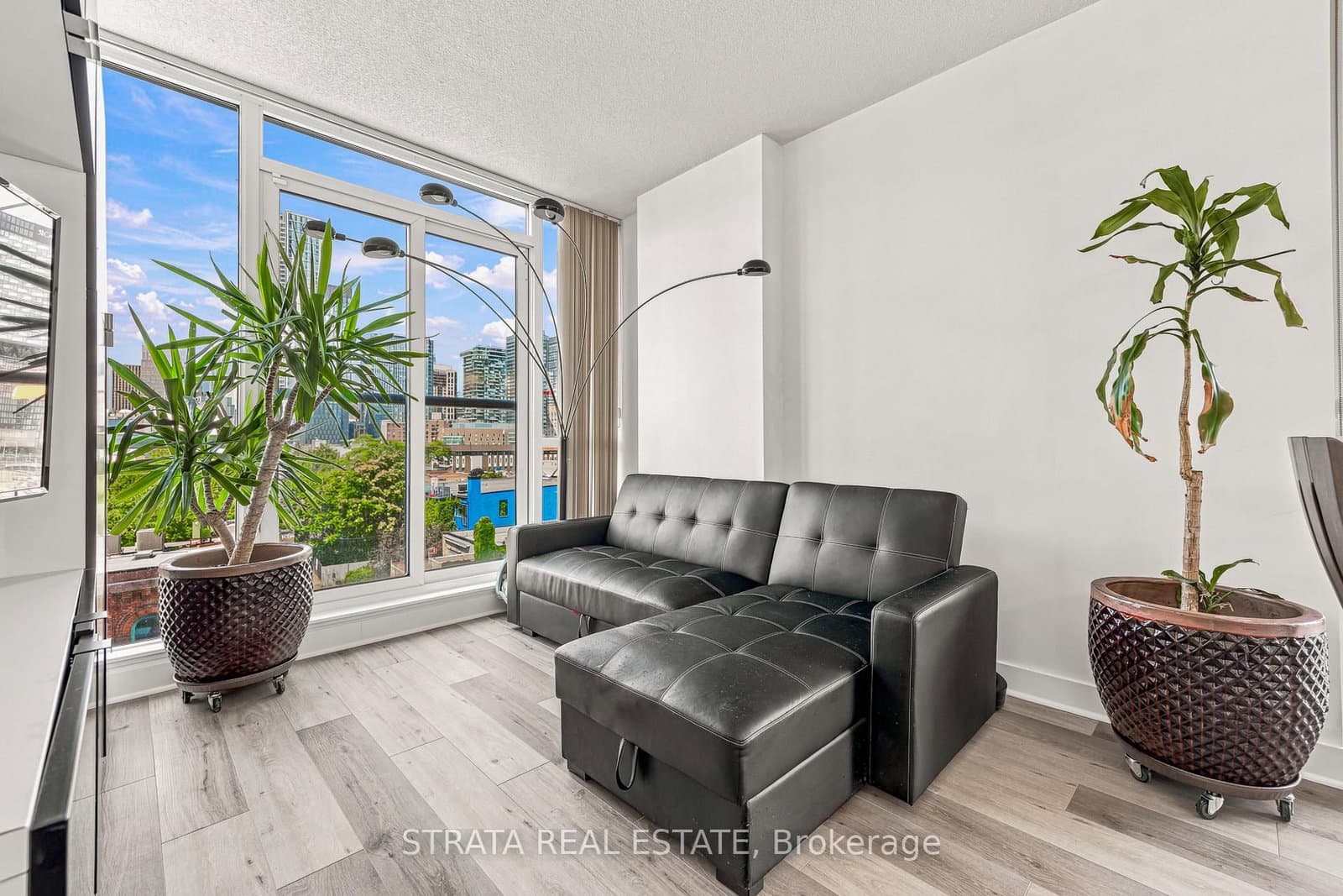 320 Richmond Street E, Unit 615 thumbnail 13