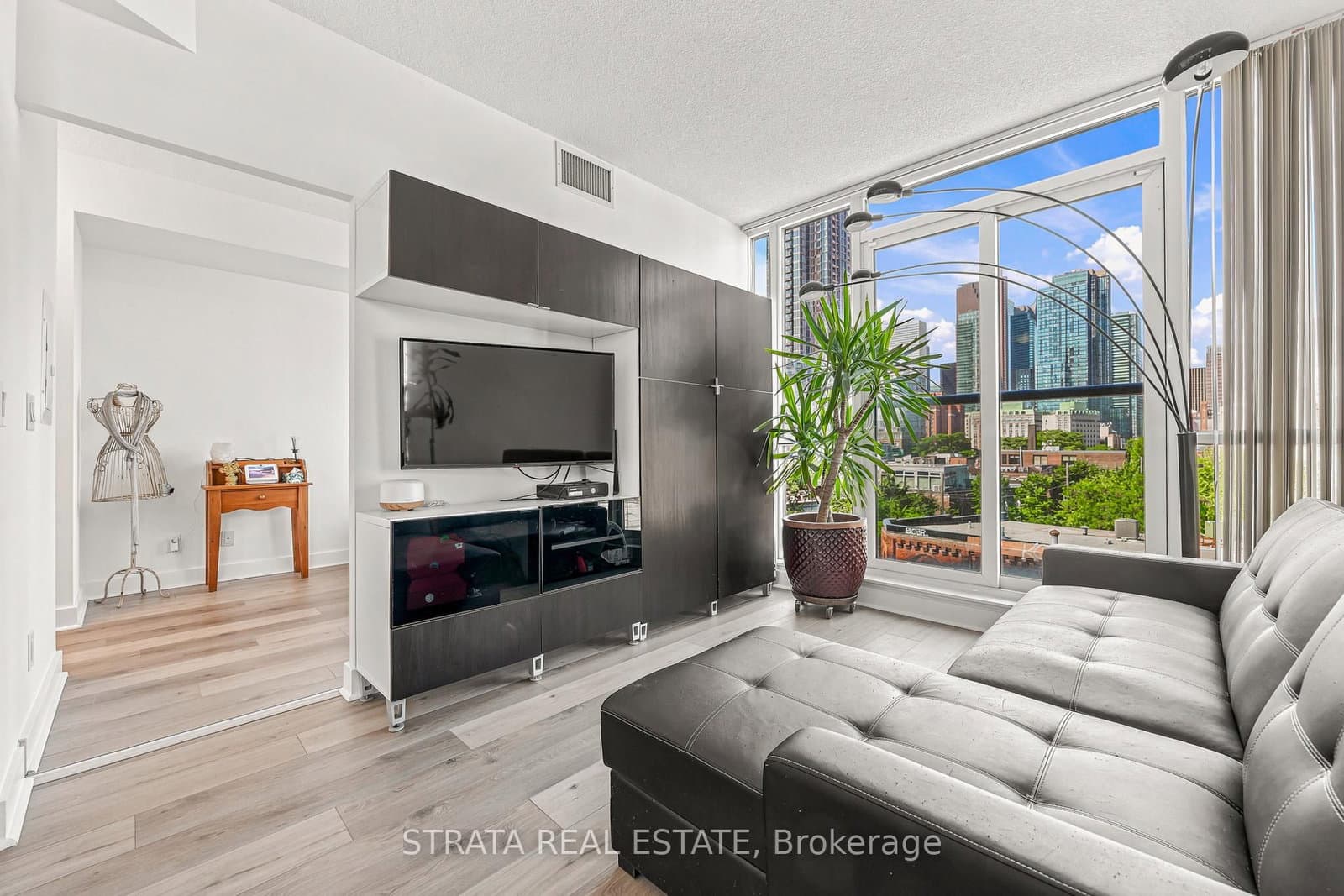 320 Richmond Street E, Unit 615 thumbnail 17