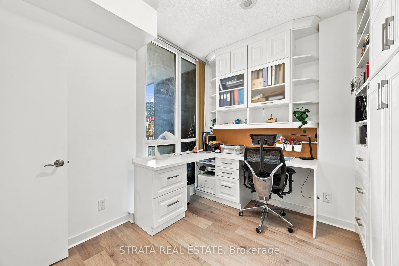 320 Richmond Street E, Unit 615 thumbnail 24