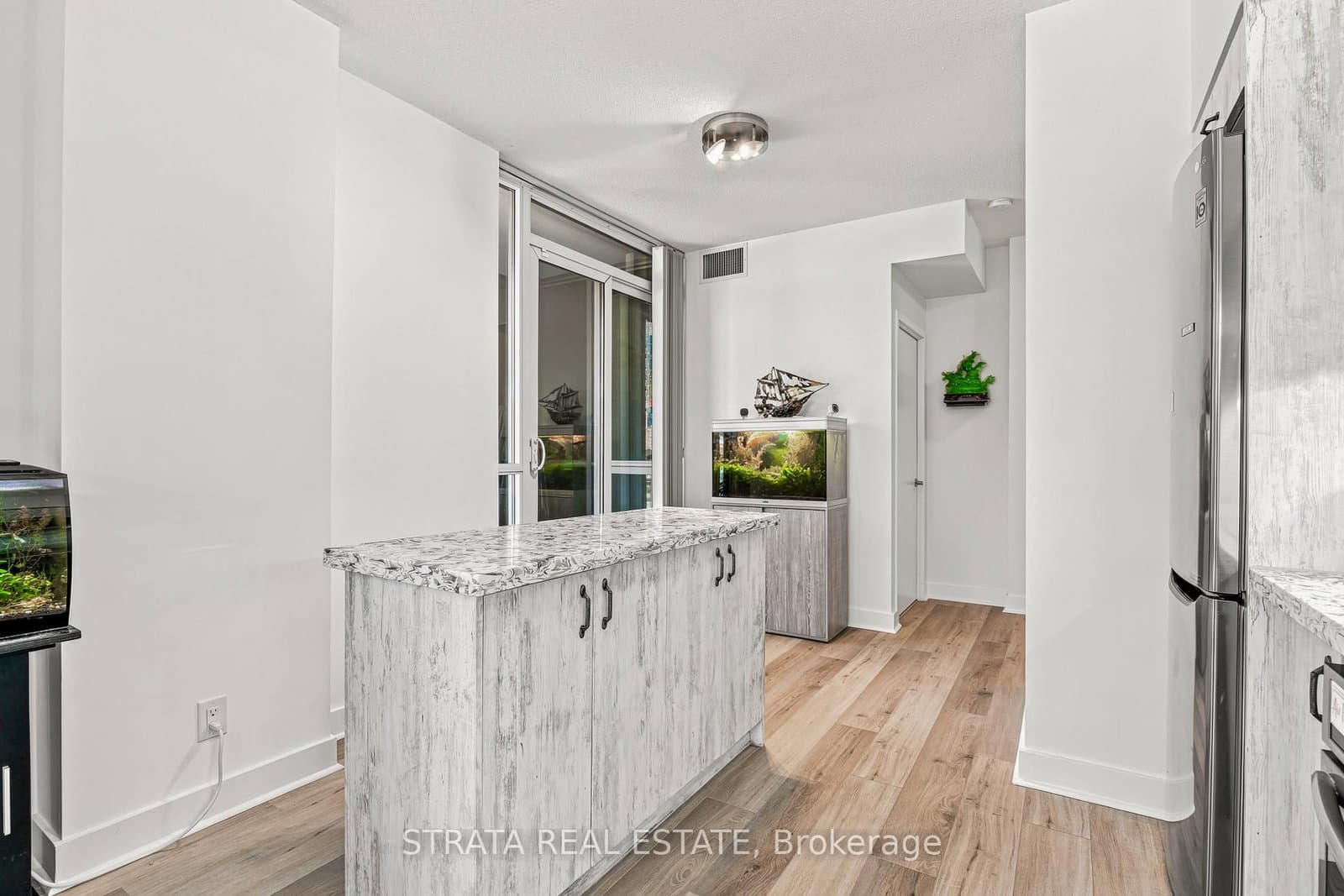 320 Richmond Street E, Unit 615 thumbnail 8