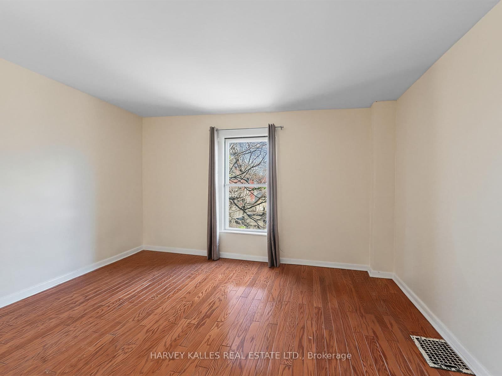 258 Harbord Street thumbnail 19
