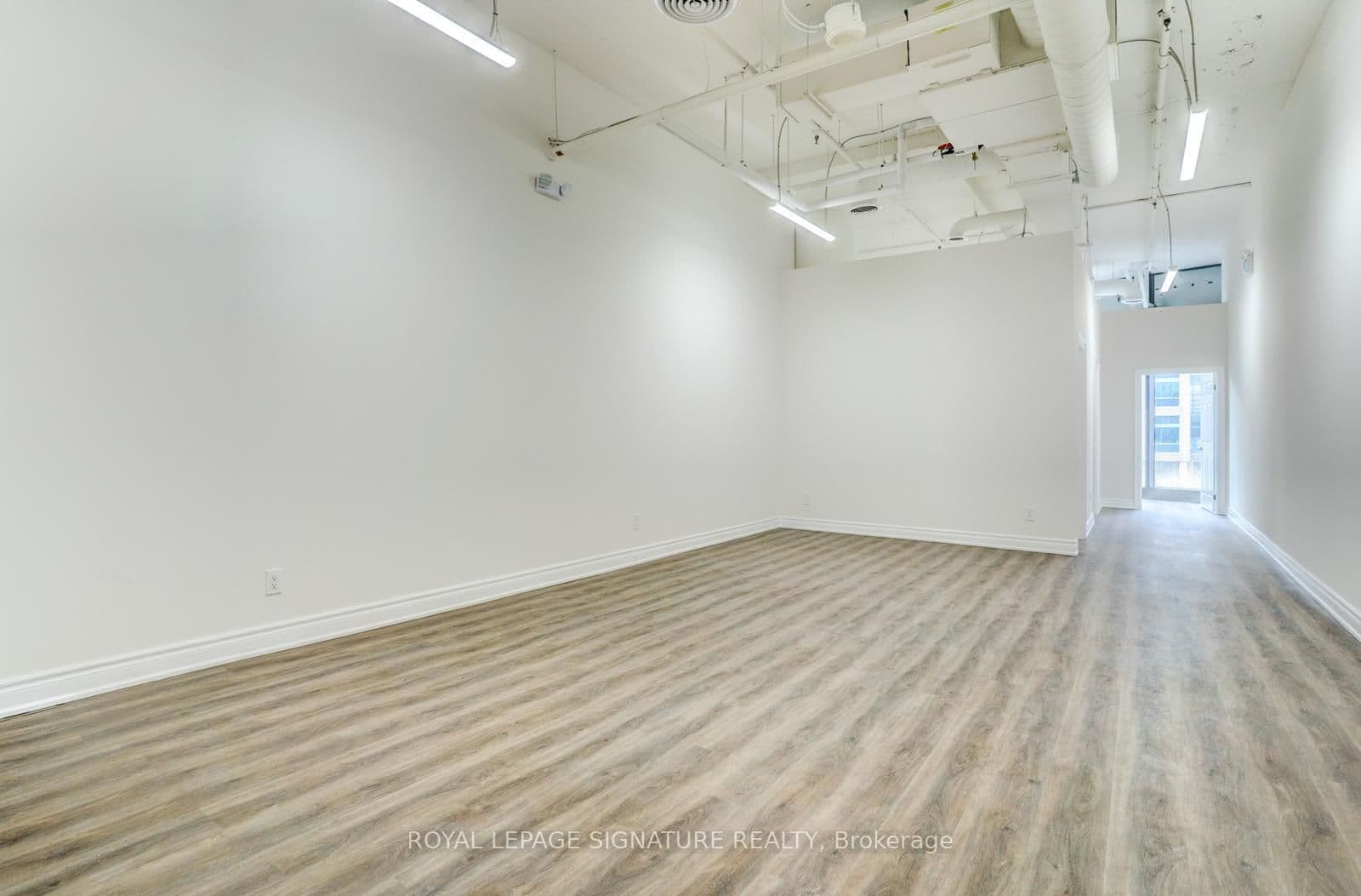 15 Wellesley Street W, Unit 223 thumbnail 5