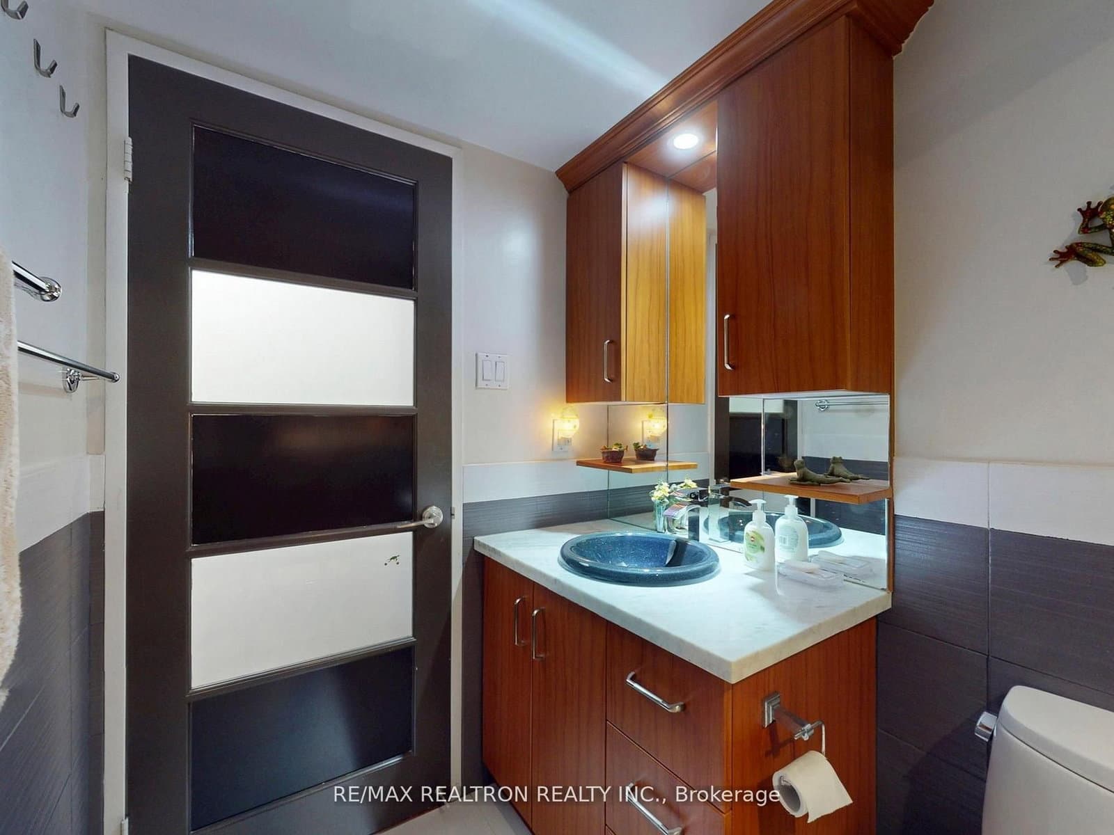 5 Kenneth Avenue, Unit 1208 thumbnail 22