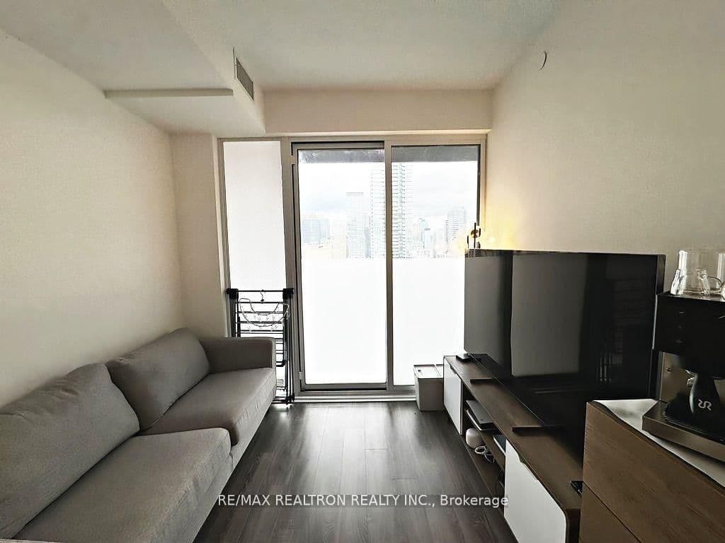 20 Edward Street, Unit 2422 thumbnail 3