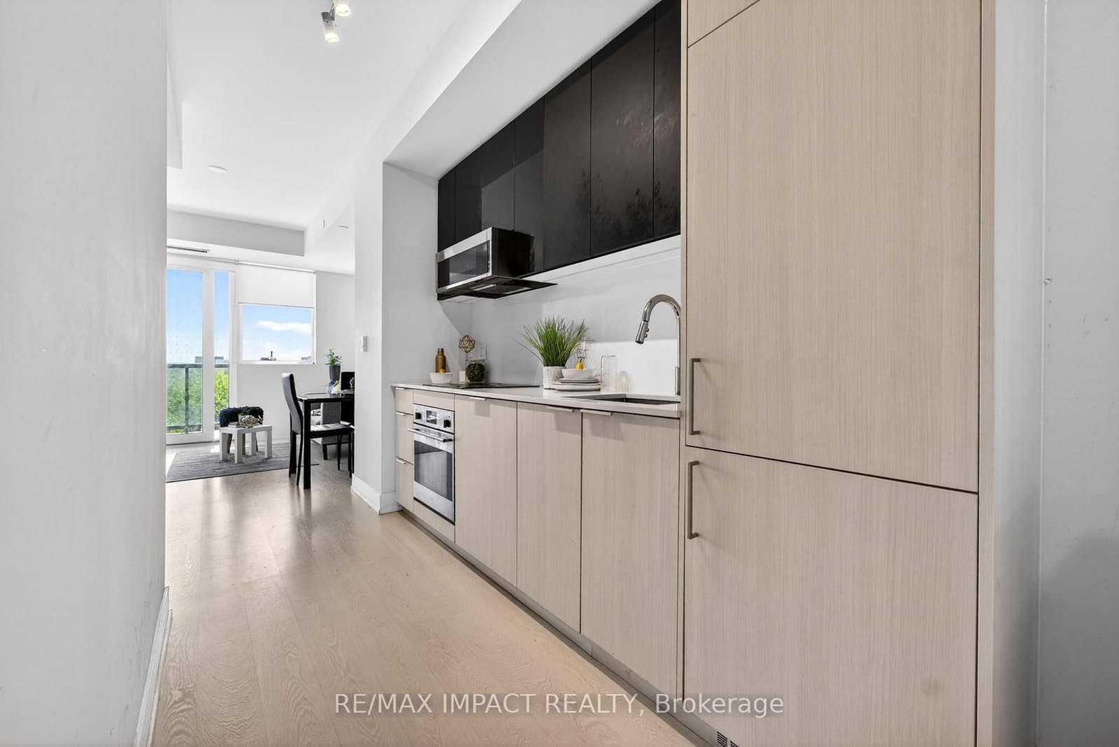 308 Jarvis Street, Unit 813 thumbnail 17