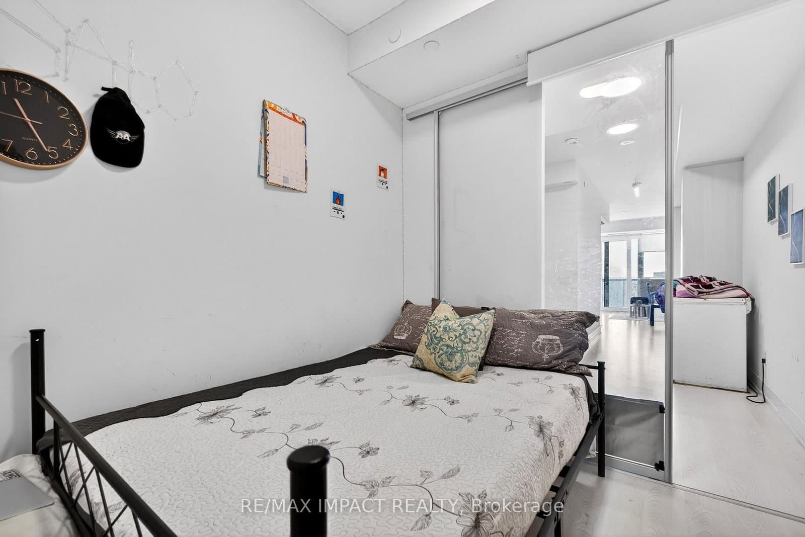 308 Jarvis Street, Unit 813 thumbnail 26