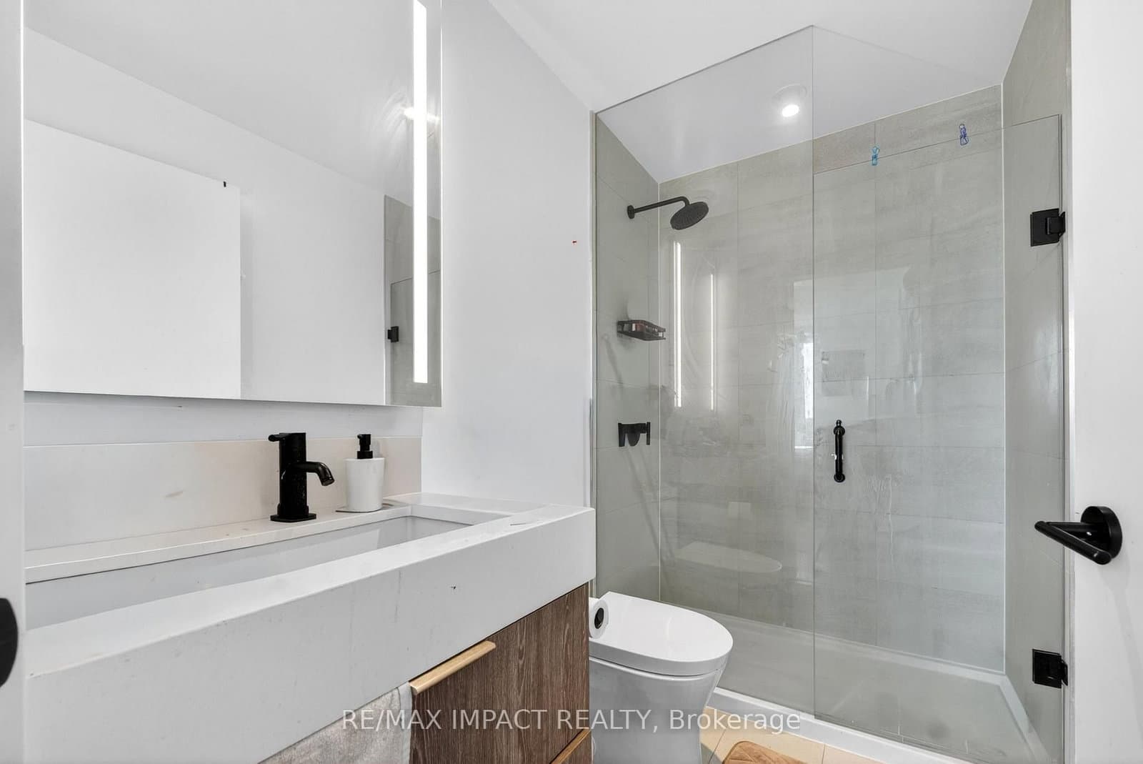 308 Jarvis Street, Unit 813 thumbnail 29