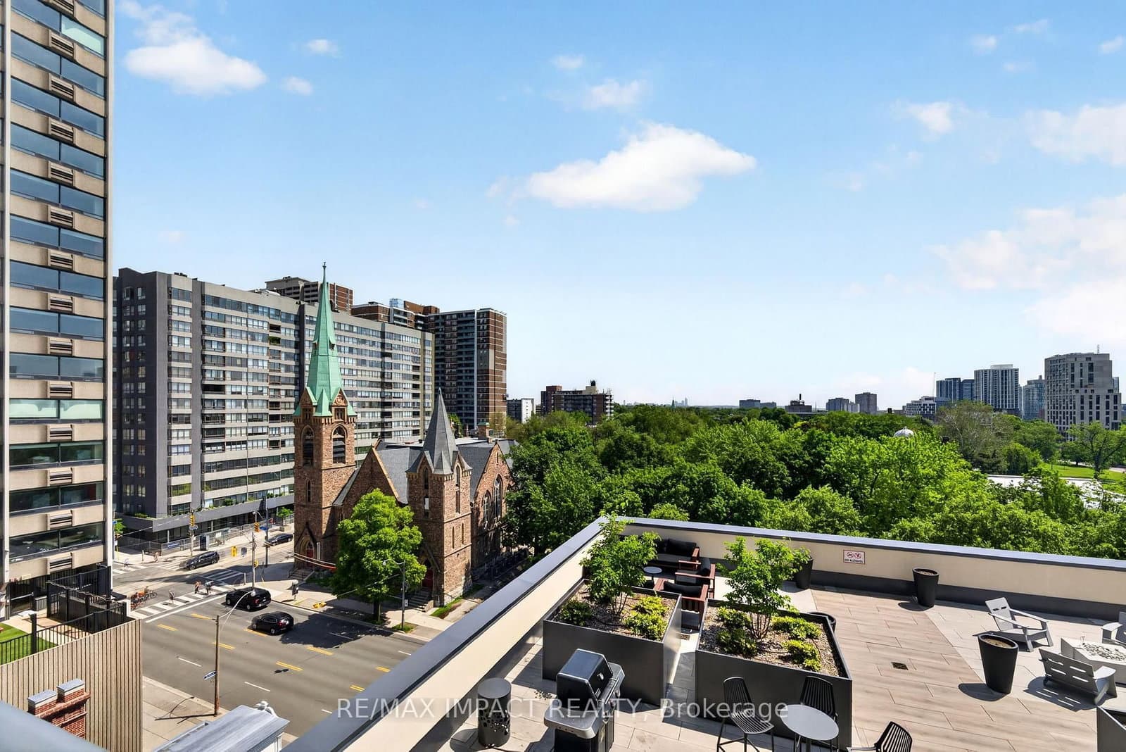 308 Jarvis Street, Unit 813 thumbnail 32