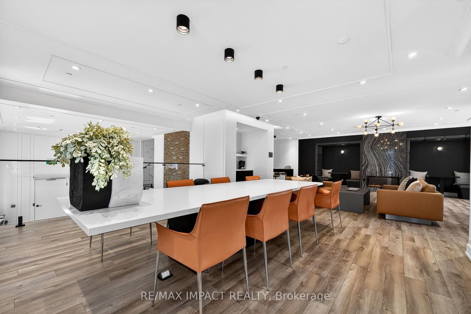 308 Jarvis Street, Unit 813 thumbnail 46