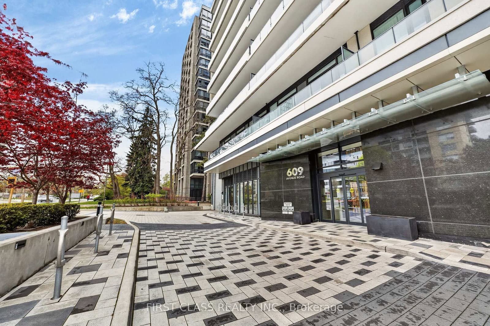 609 Avenue Road, Unit 707 - Image 1
