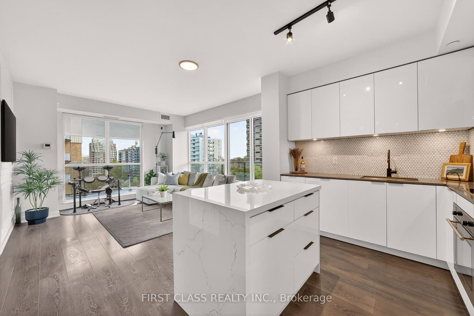 609 Avenue Road, Unit 707 thumbnail 6
