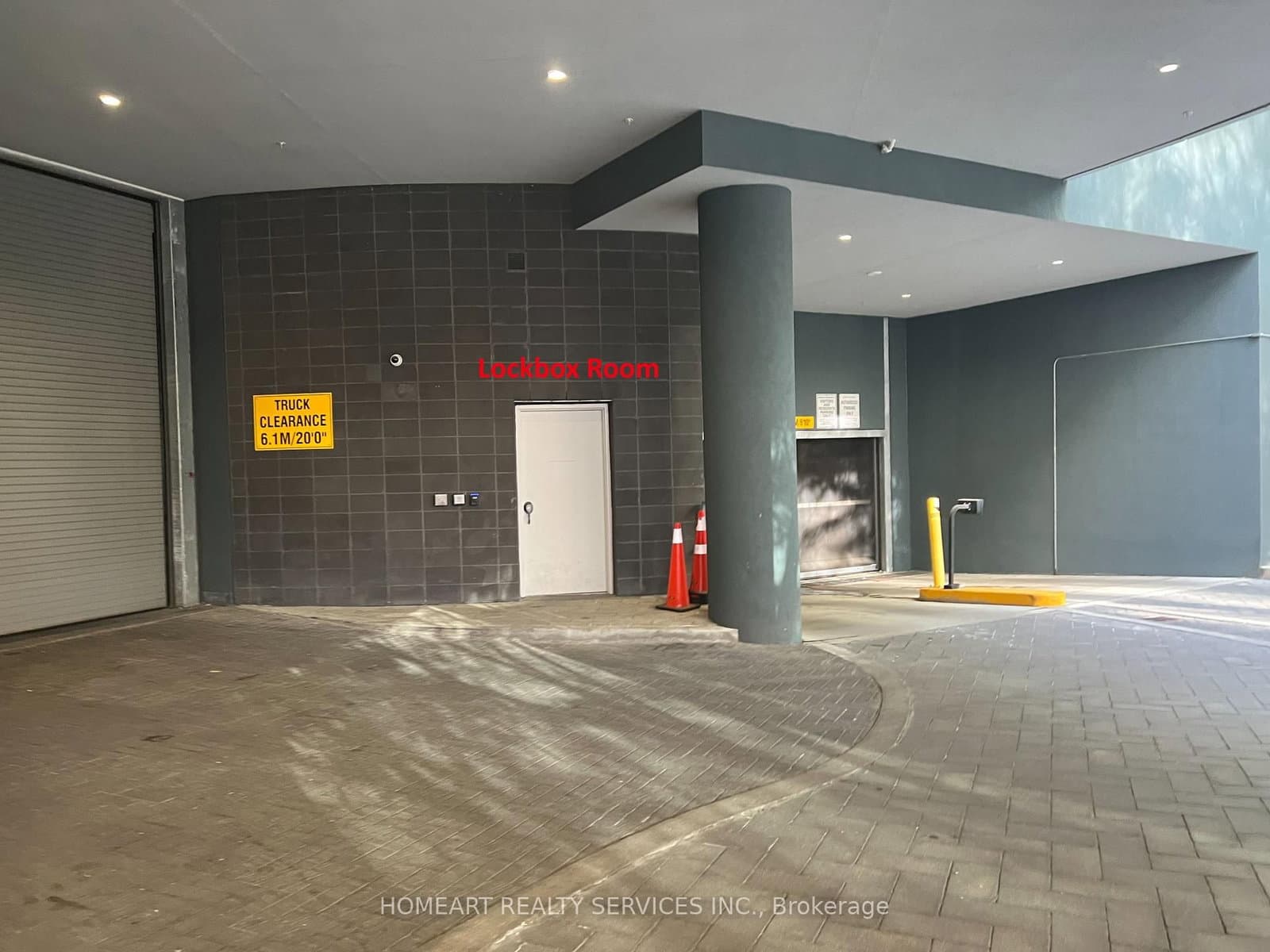 219 Dundas Street E, Unit 801 thumbnail 27