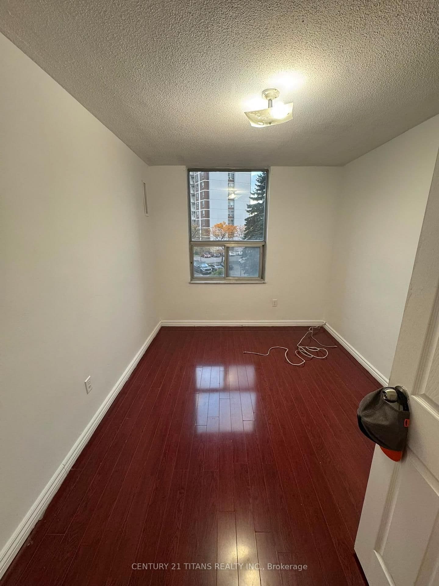 10 Edgecliffe Golfway, Unit 311 thumbnail 8