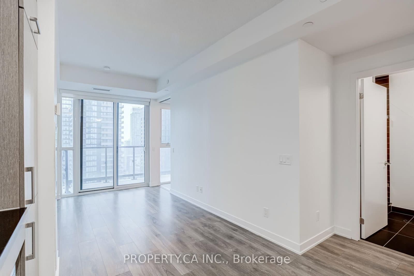 87 Peter Street, Unit 3715 thumbnail 9