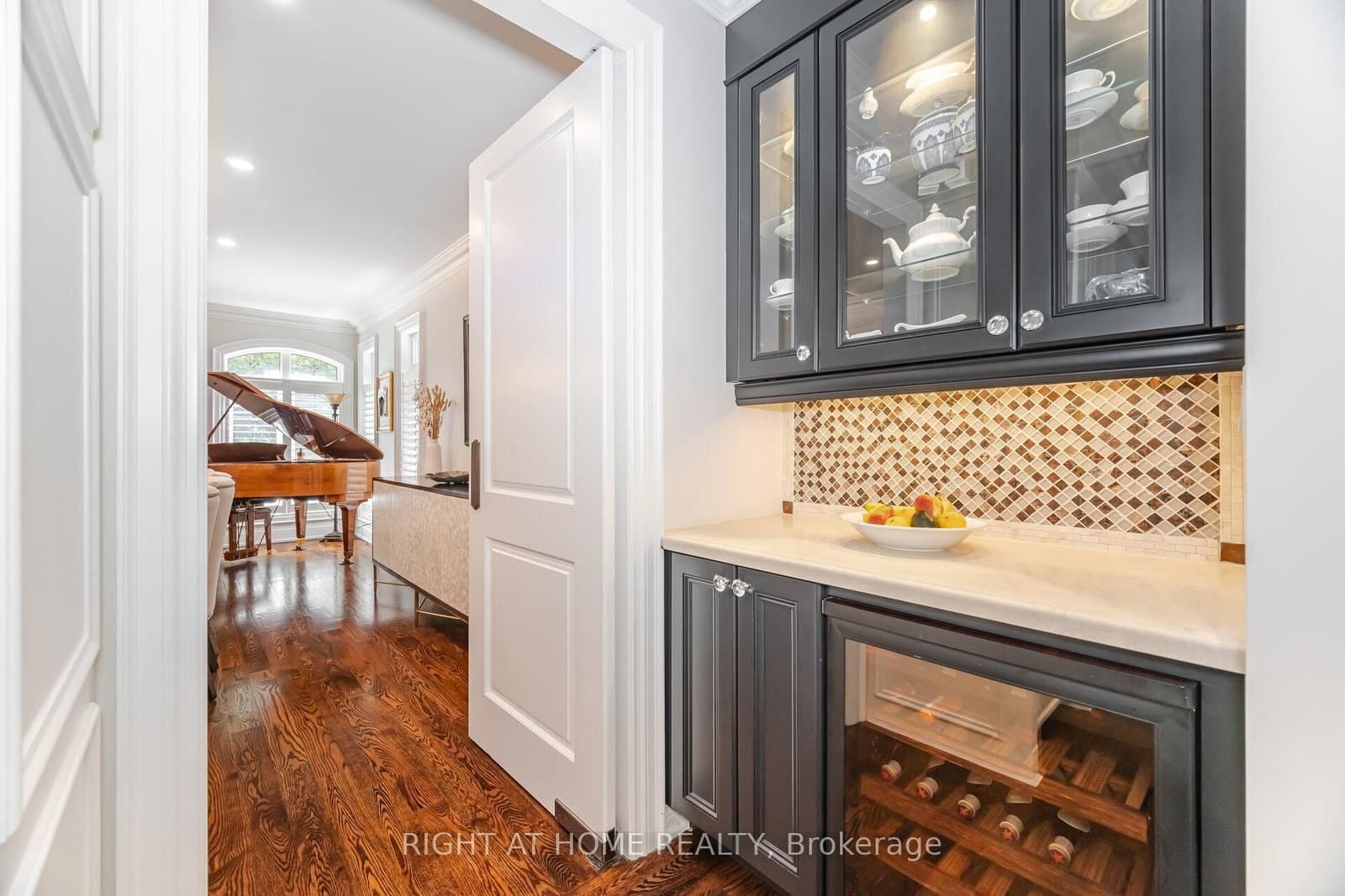 58 Johnston Avenue thumbnail 8