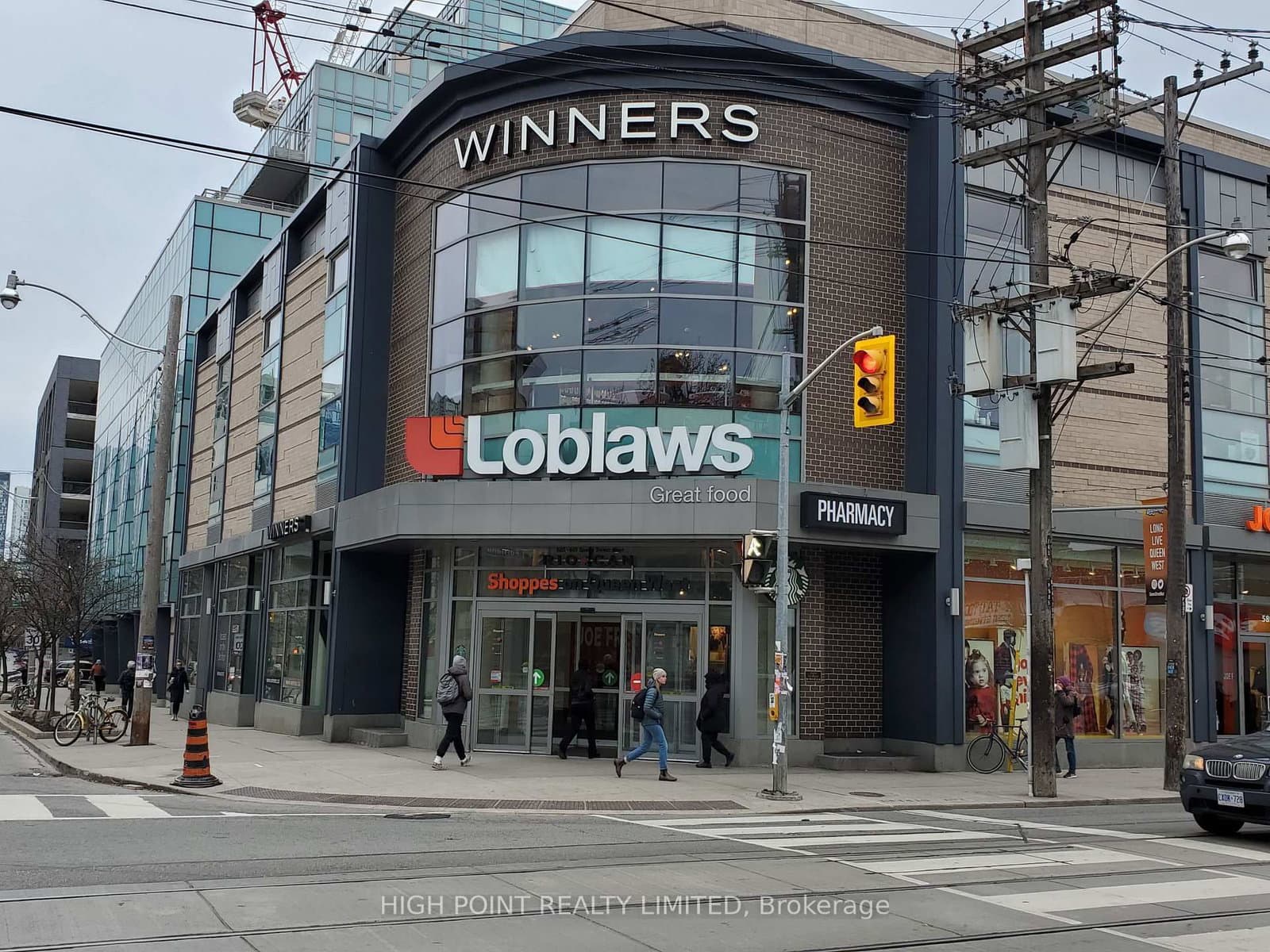 633 Queen Street W thumbnail 15
