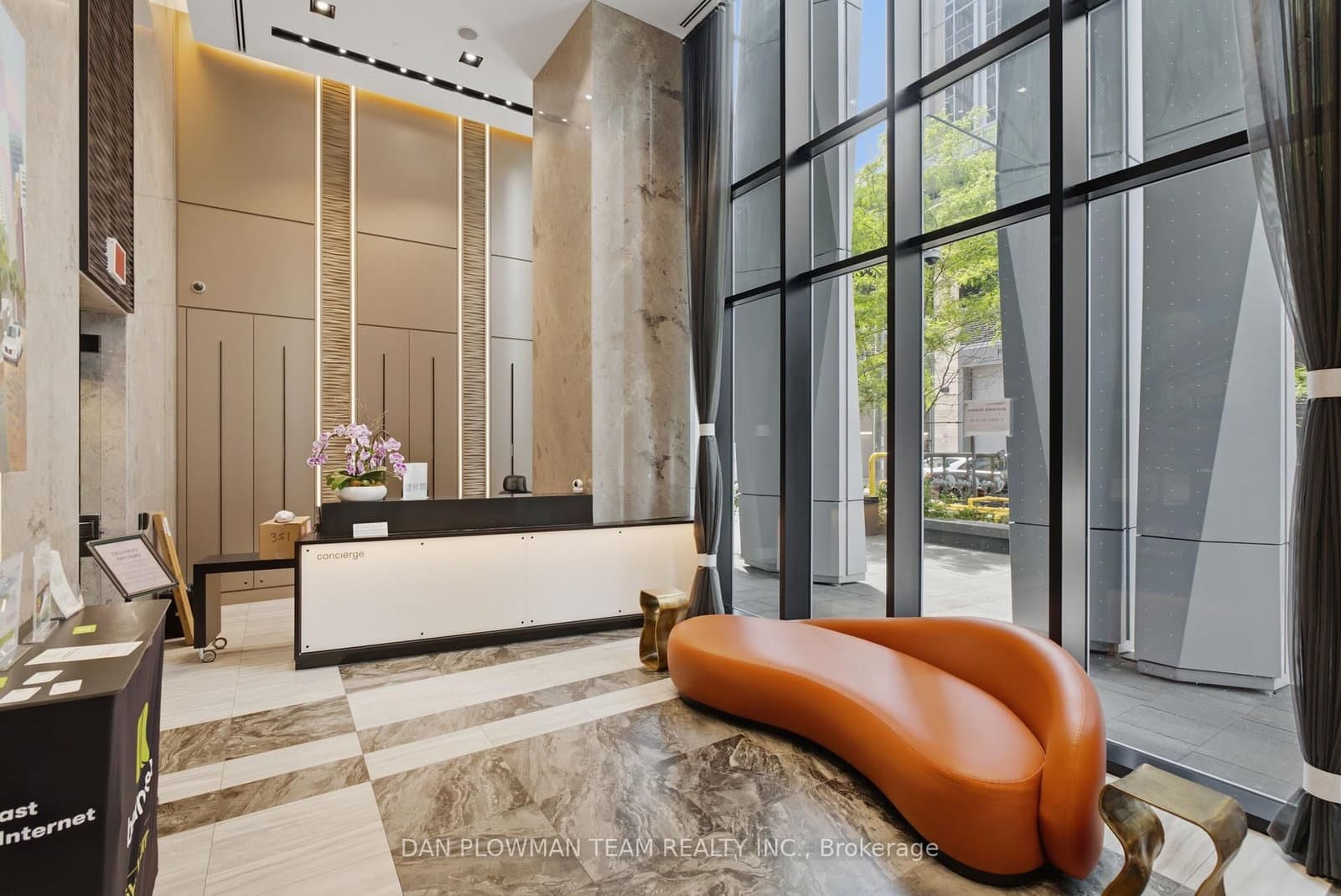 1 Yorkville Avenue, Unit 901 thumbnail 36