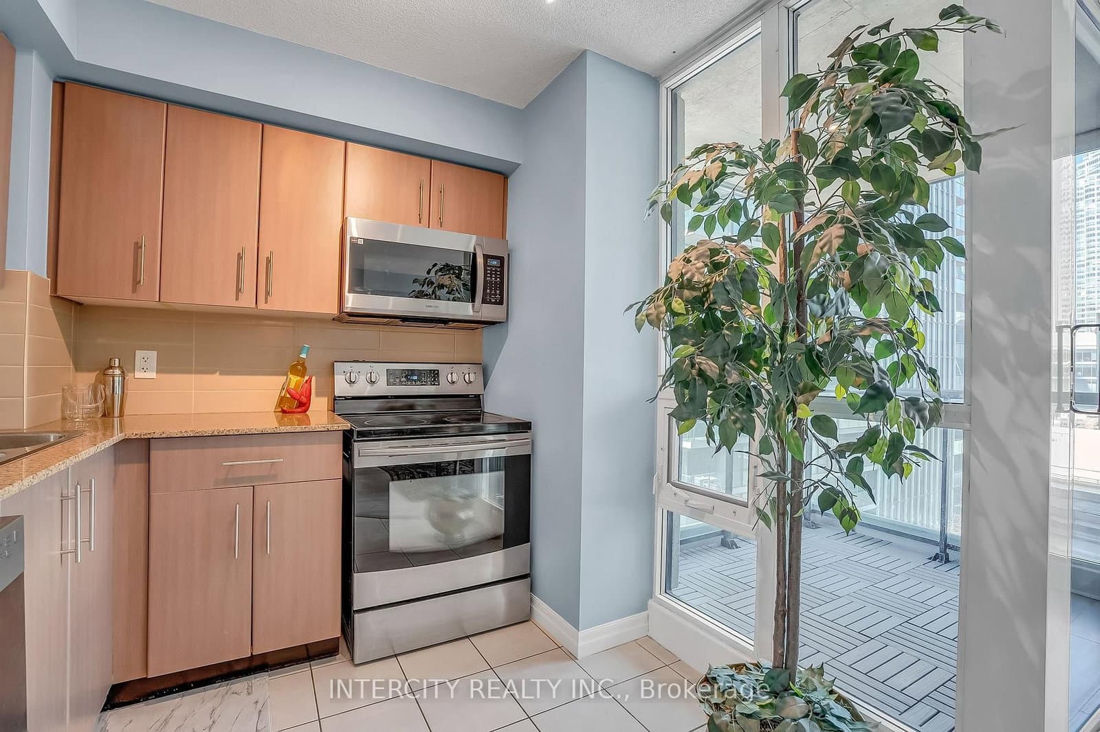 12 Yonge Street, Unit 1010 thumbnail 18