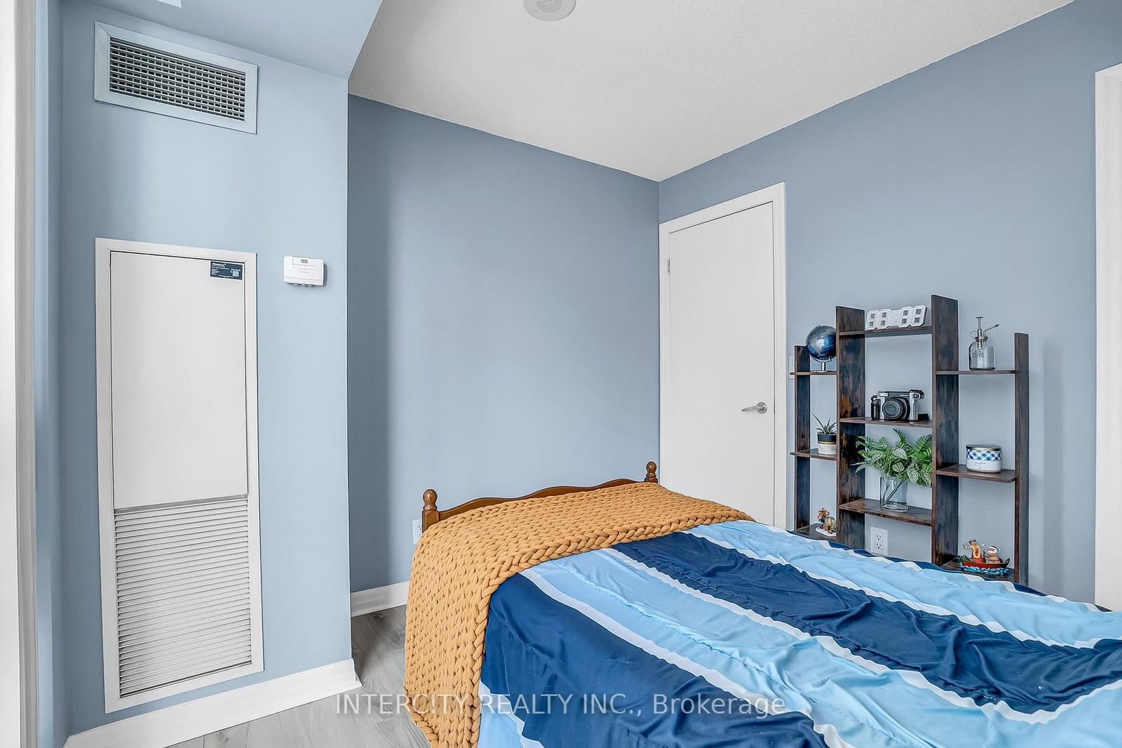 12 Yonge Street, Unit 1010 thumbnail 29