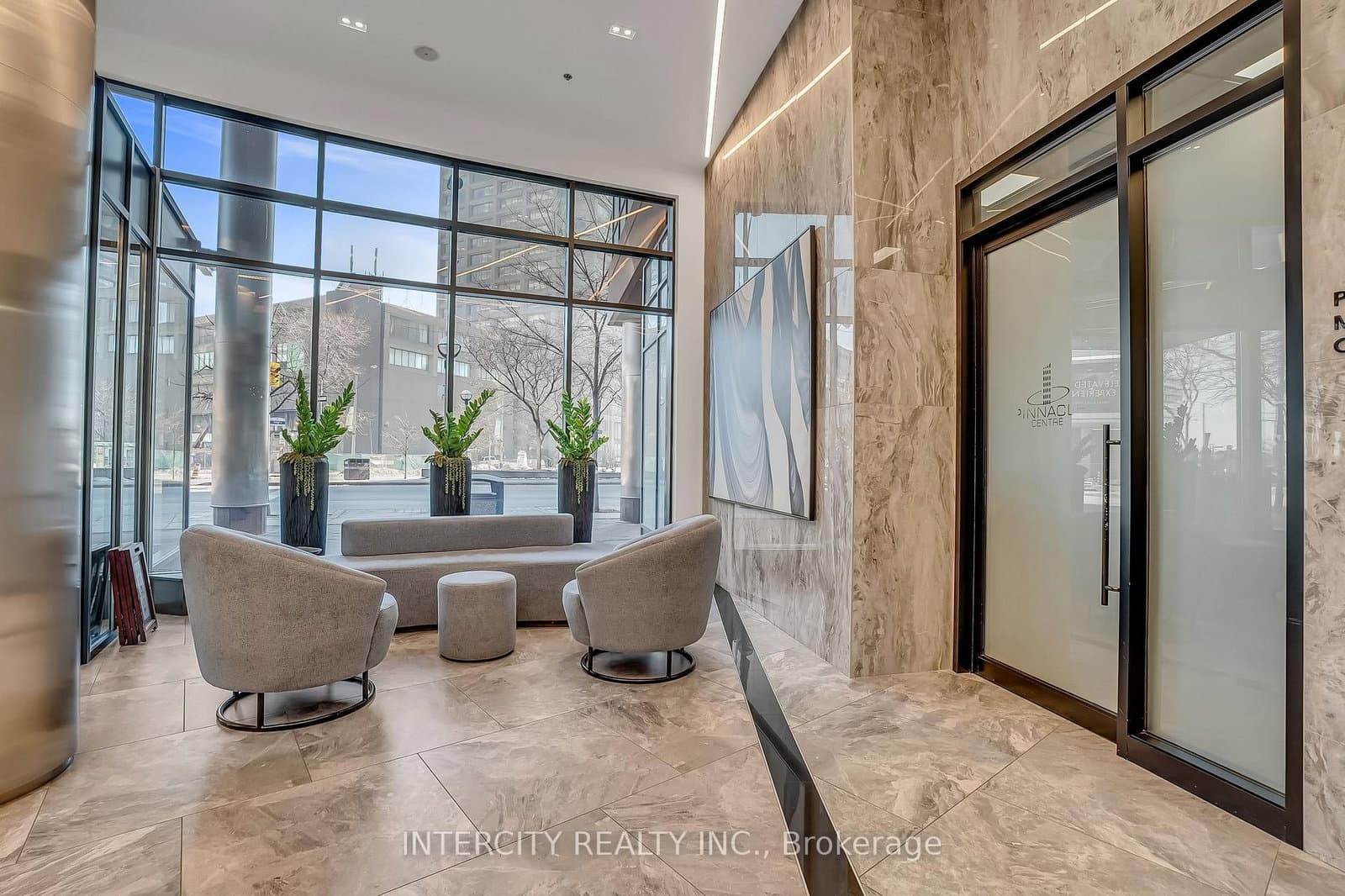 12 Yonge Street, Unit 1010 thumbnail 3
