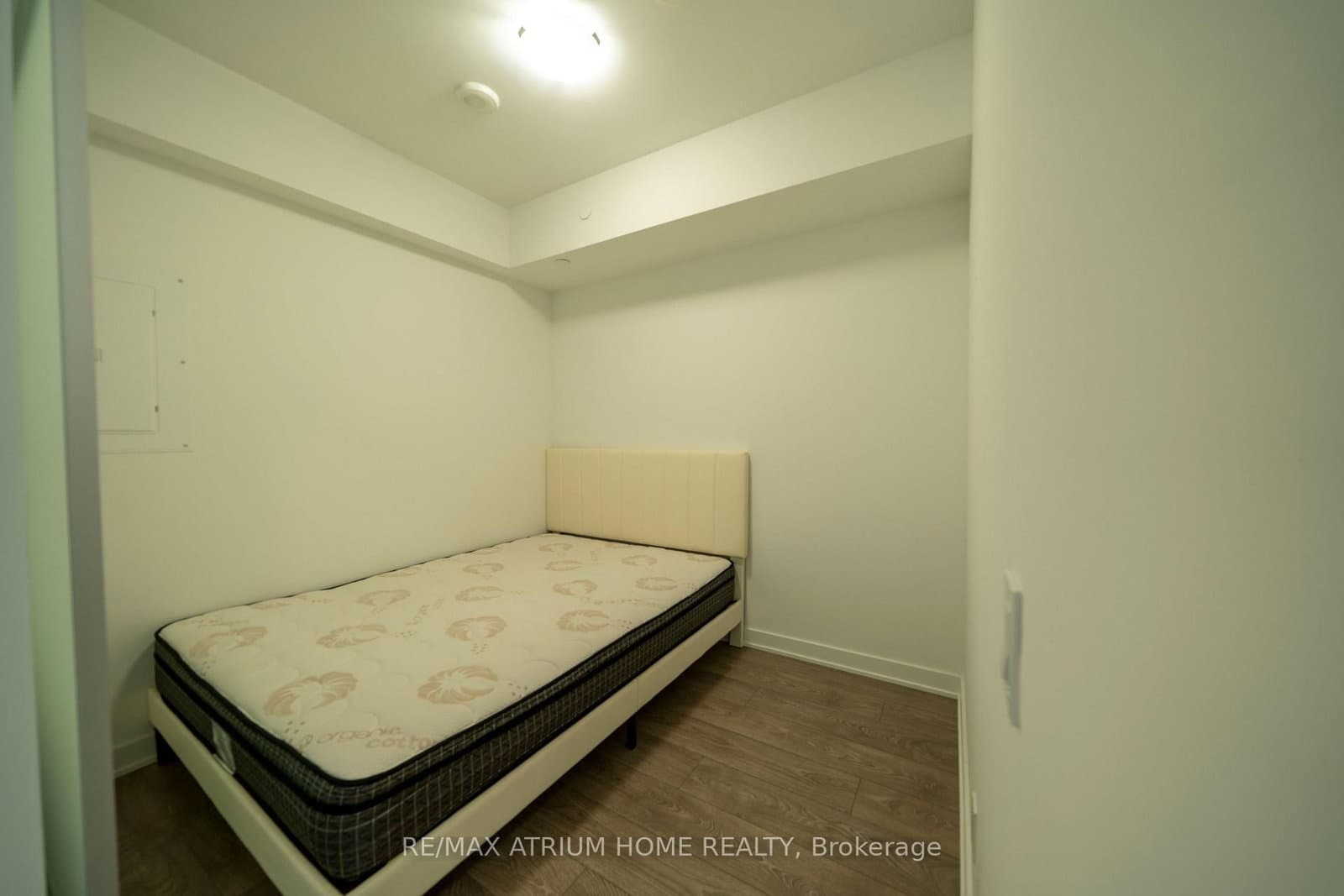 543 Richmond Street W, Unit 725 thumbnail 4
