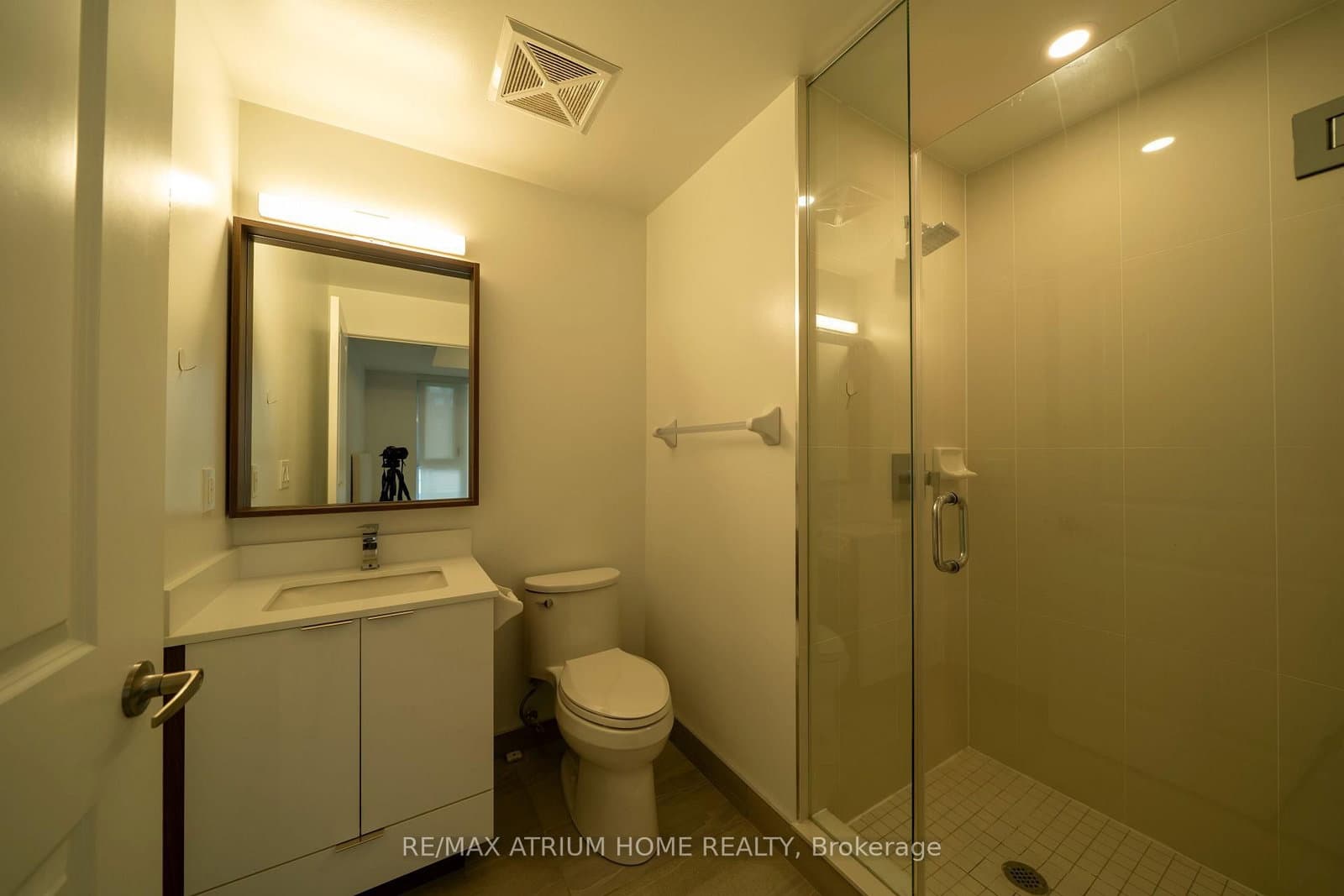543 Richmond Street W, Unit 725 thumbnail 6
