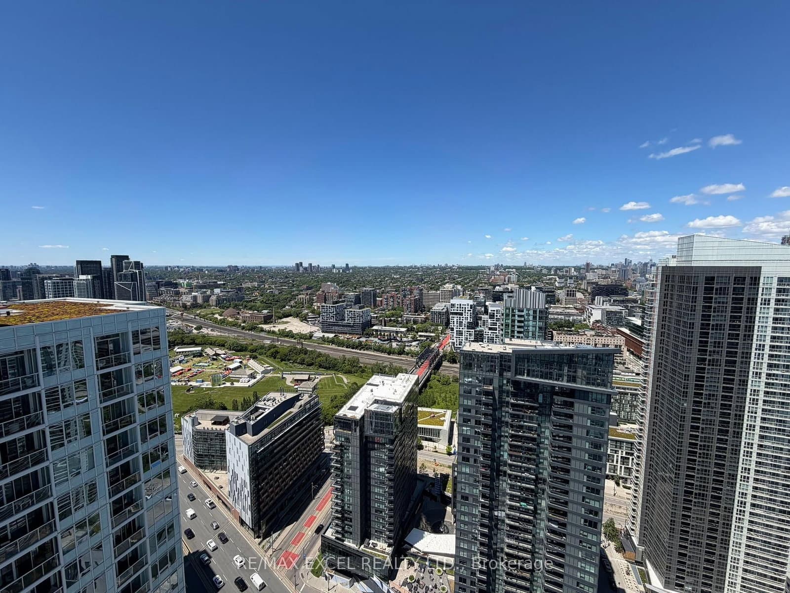 17 Bathurst Street, Unit 4606 - Image 1