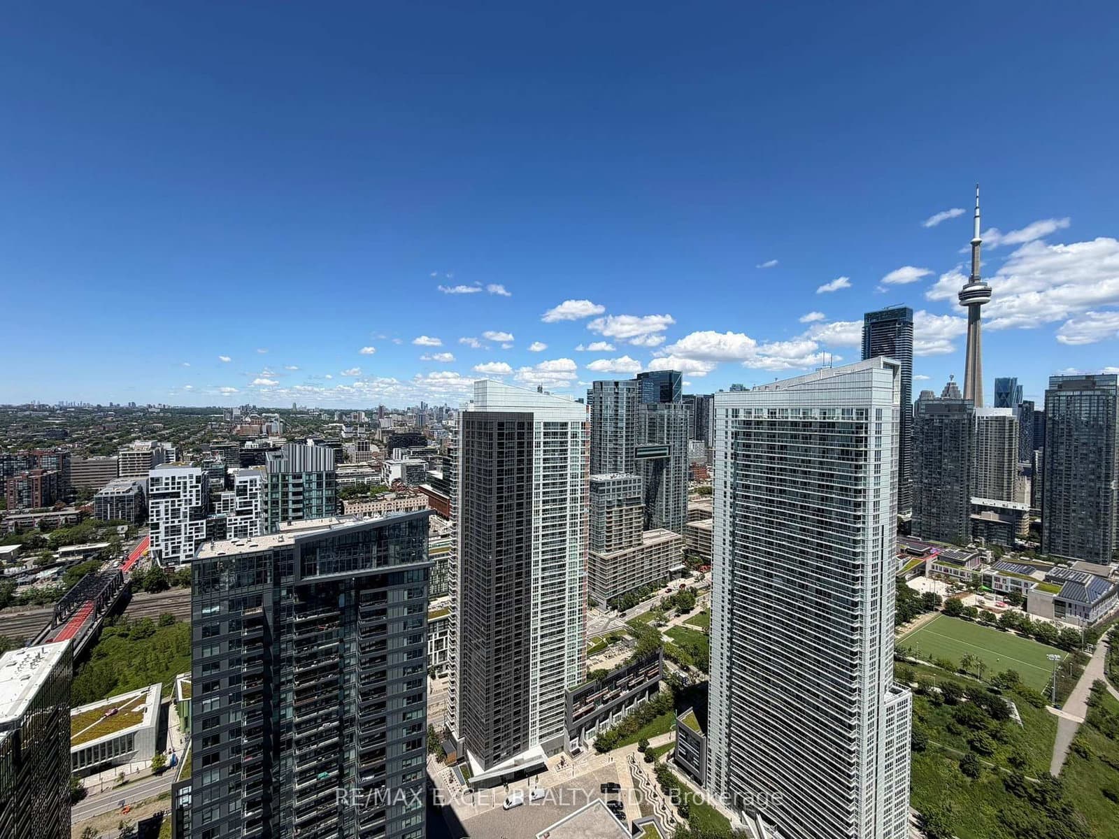 17 Bathurst Street, Unit 4606 thumbnail 3