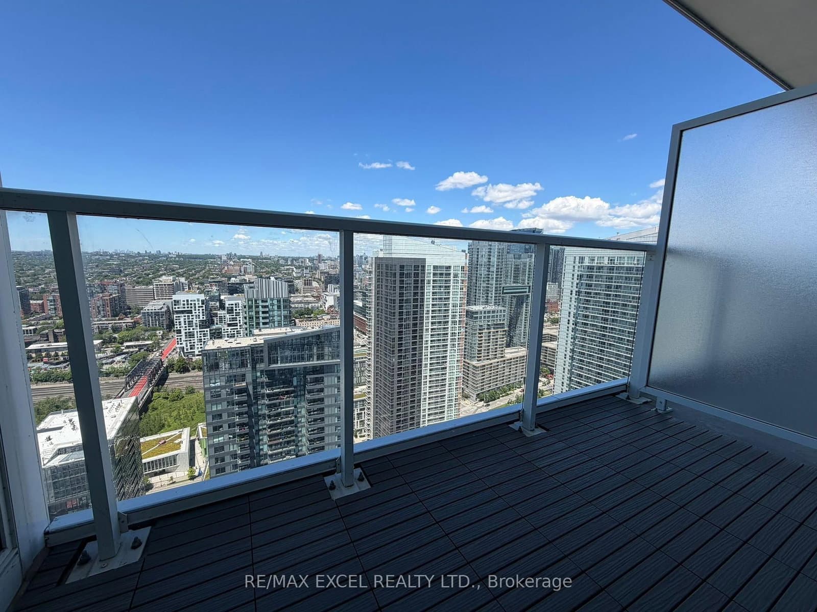 17 Bathurst Street, Unit 4606 thumbnail 6
