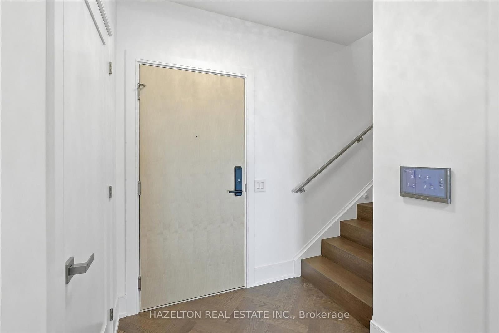 155 Merchants Wharf, Unit 304 thumbnail 17