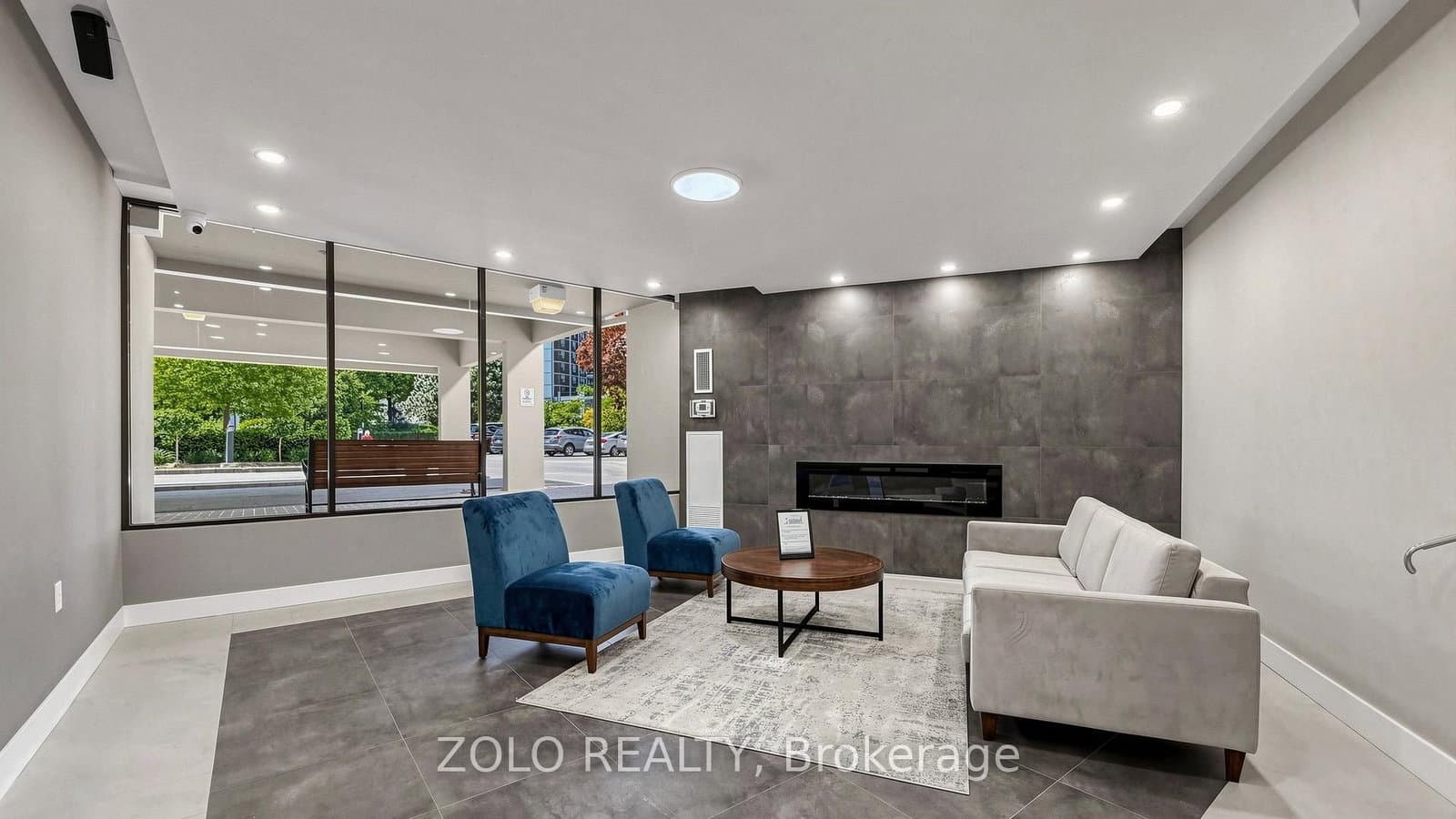 20 Edgecliff Golfway, Unit 915 thumbnail 4
