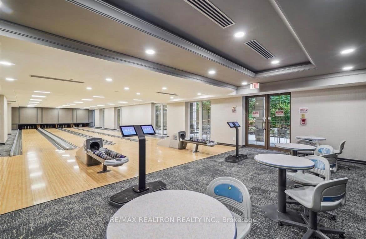 80 Harrison Garden Boulevard, Unit 1019 thumbnail 13